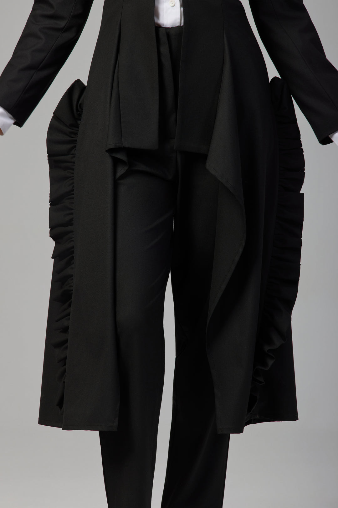 JA089-W26-Black