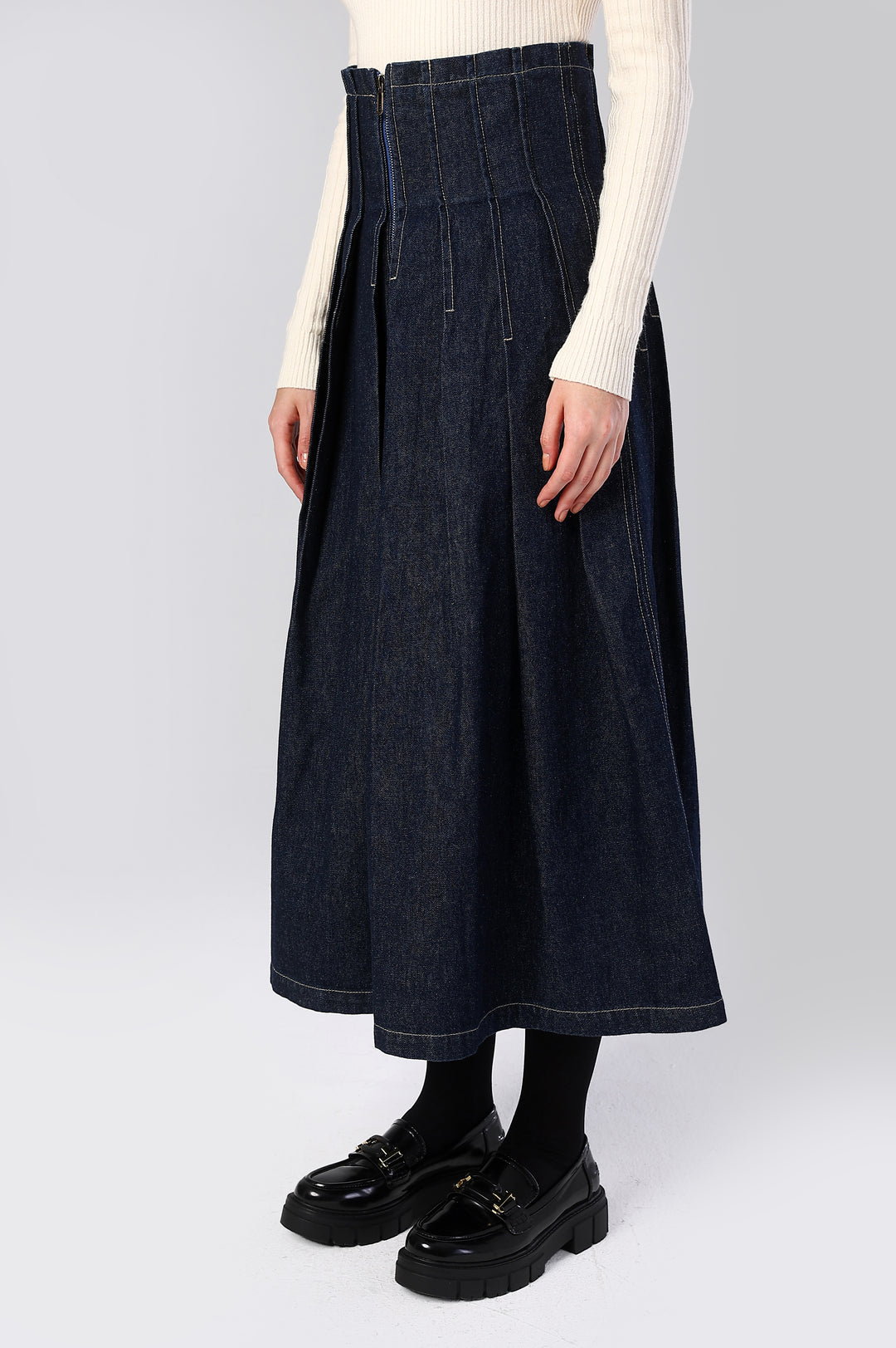 The Veyra Skirt