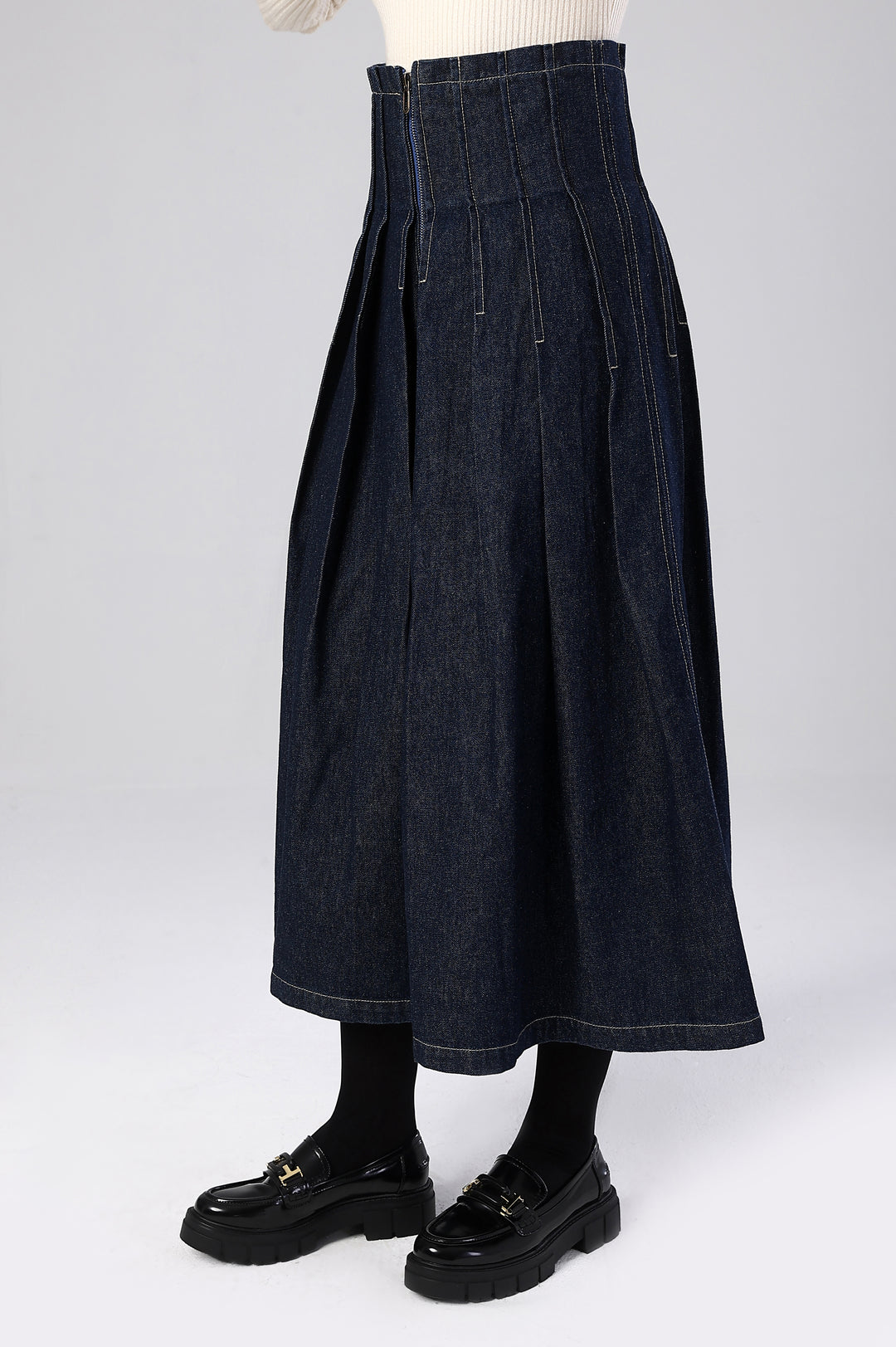 The Veyra Skirt