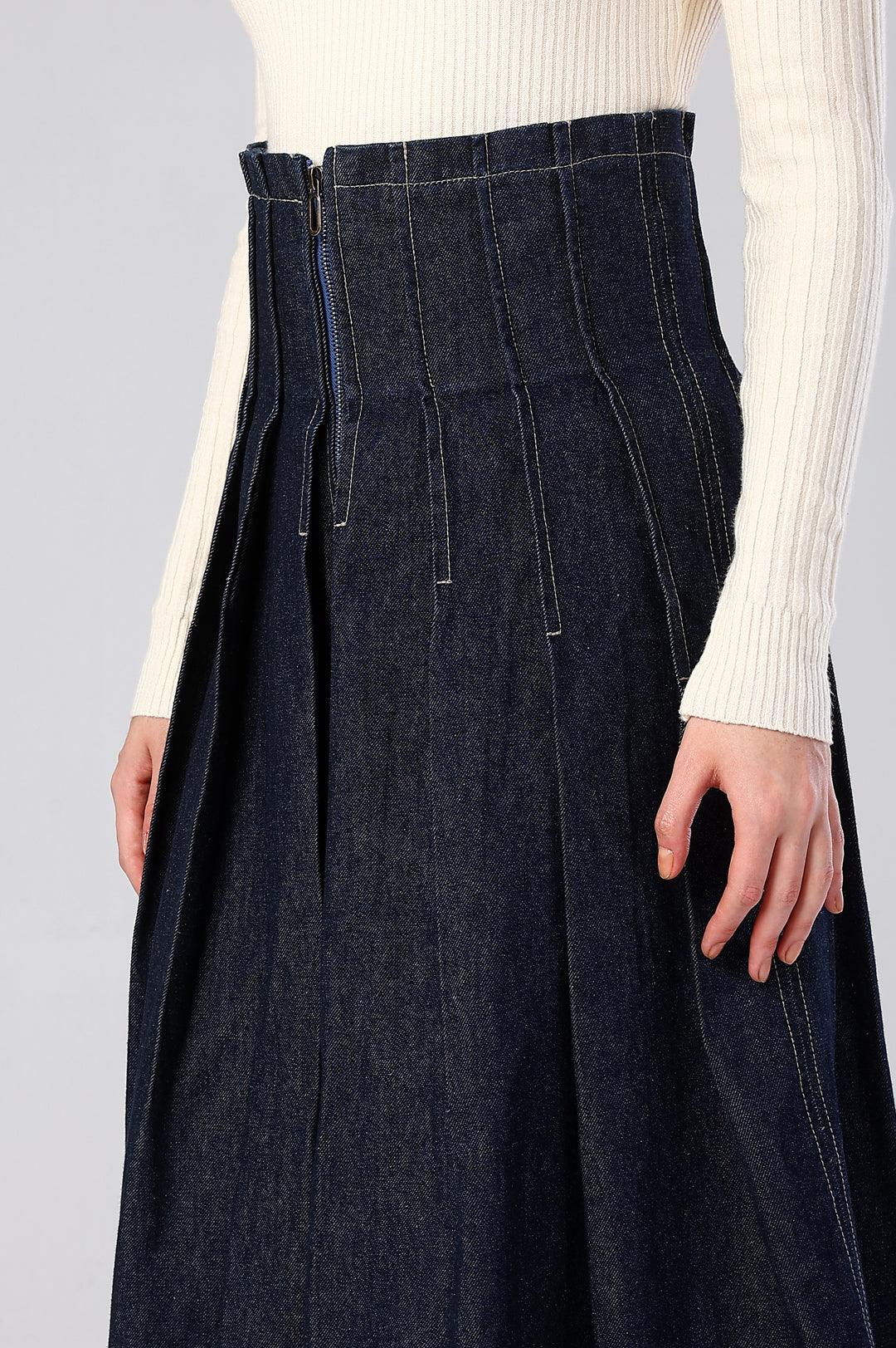 The Veyra Skirt