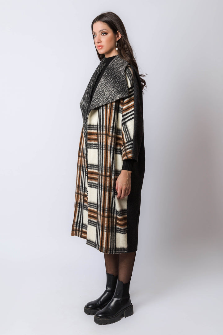 Wool Multi Colored  Plaid Coat With Grey Neck Lapel