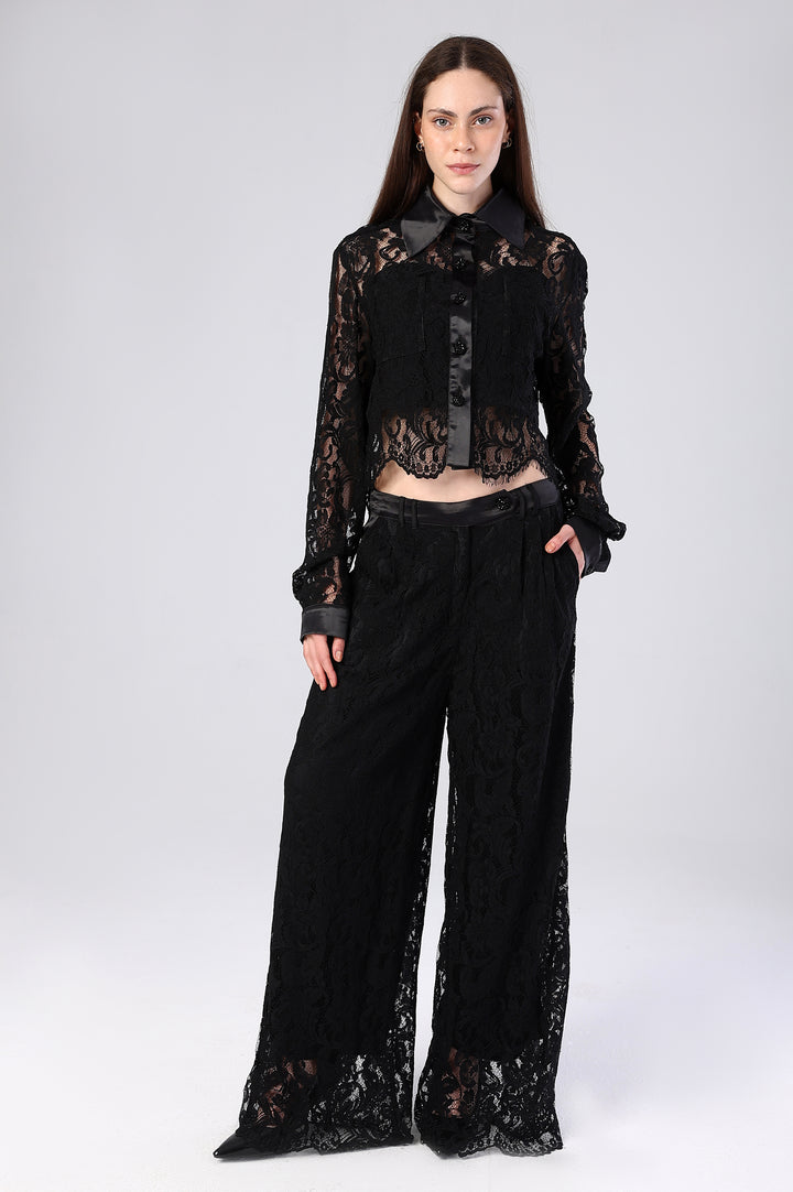 The Amélie Lace Shirt