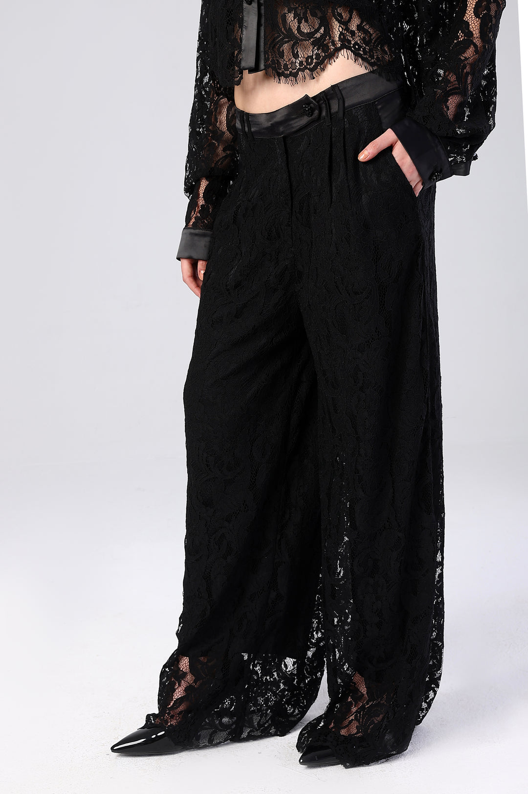 The Amélie Lace Trousers