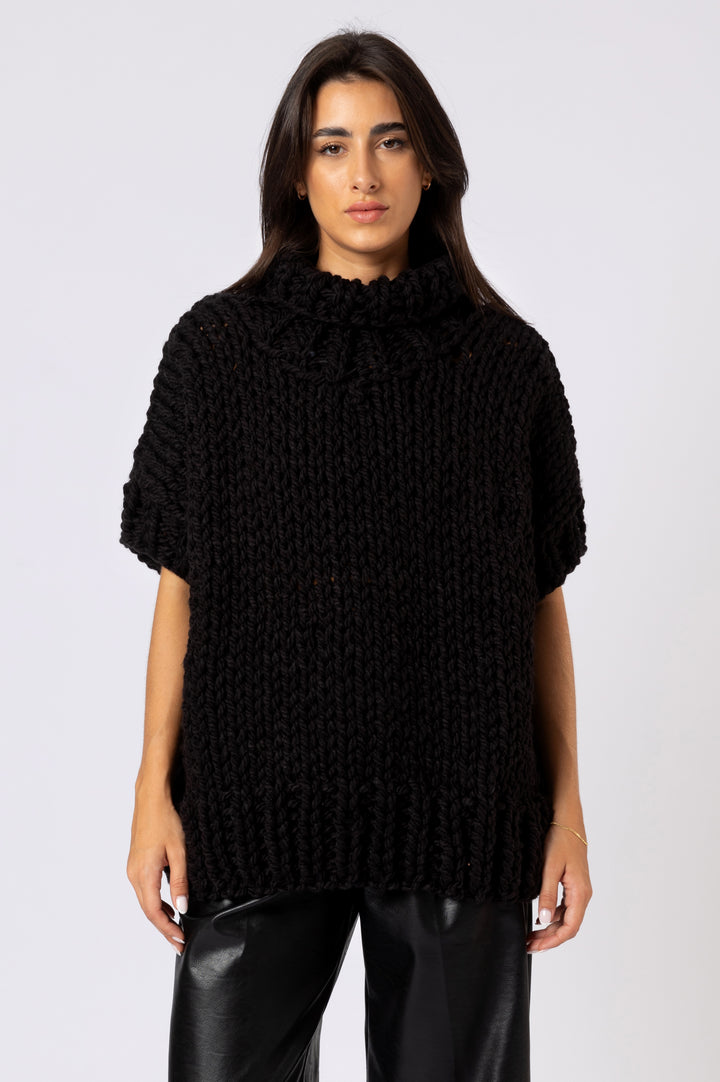 Oversized Short Sleeves Sweater In Black