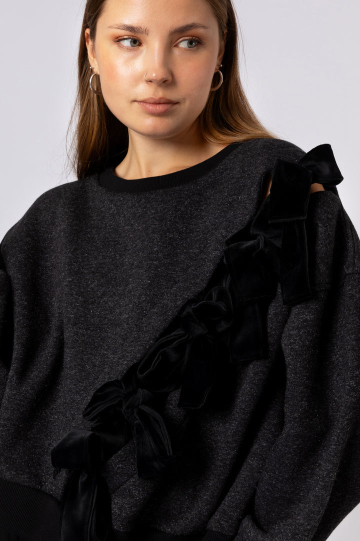 Sweatshirt With Velvet Ribbons