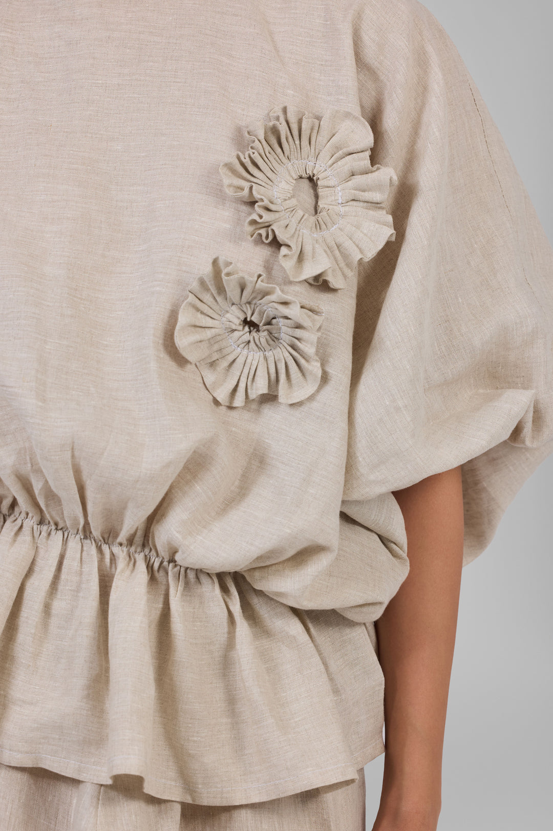 Sculptued Bloom Top